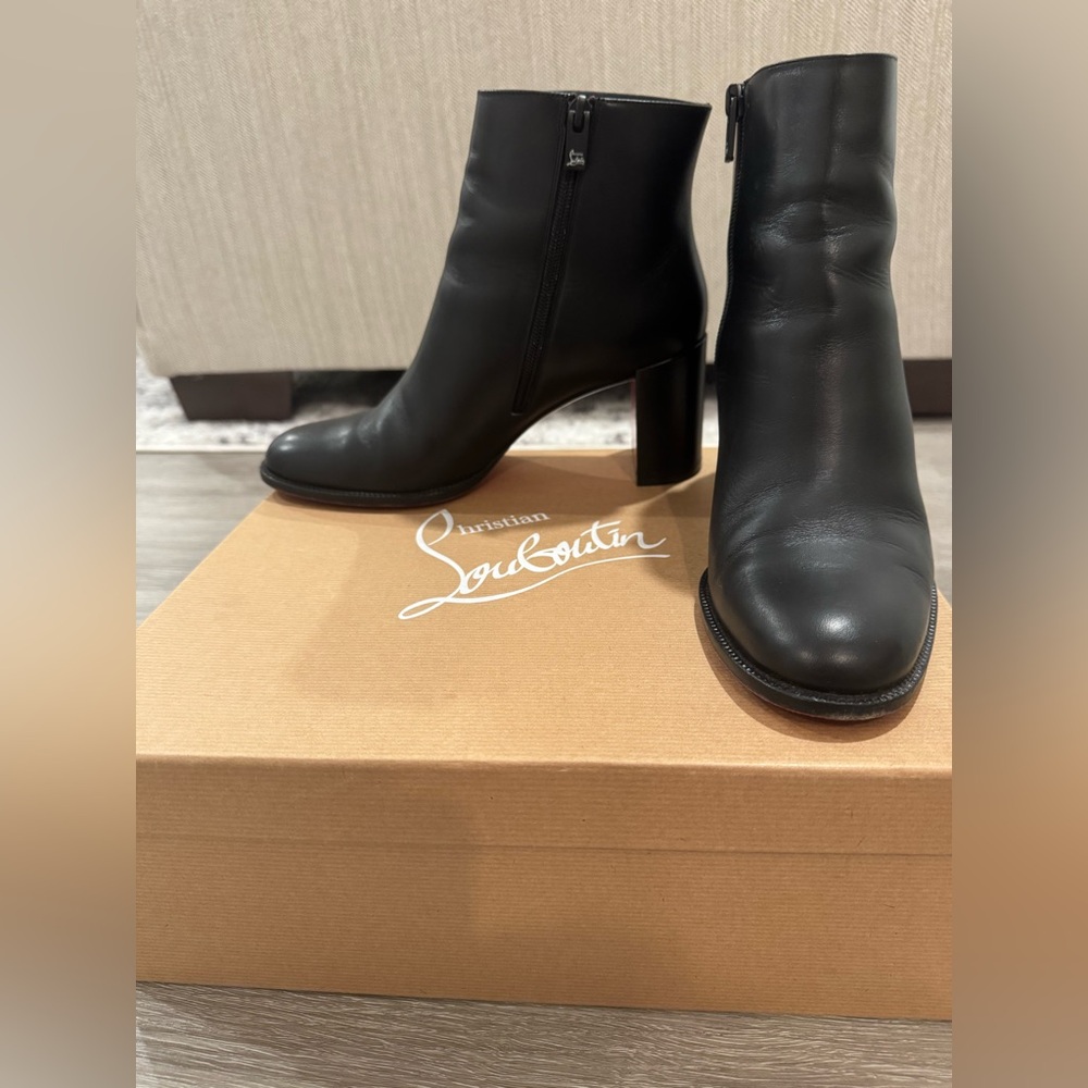 Christian Louboutin Adoxa bootie 38.5 70 mm